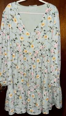 A Beautiful Soul Floral Tiered Long Sleeve Babydoll Dress Size S